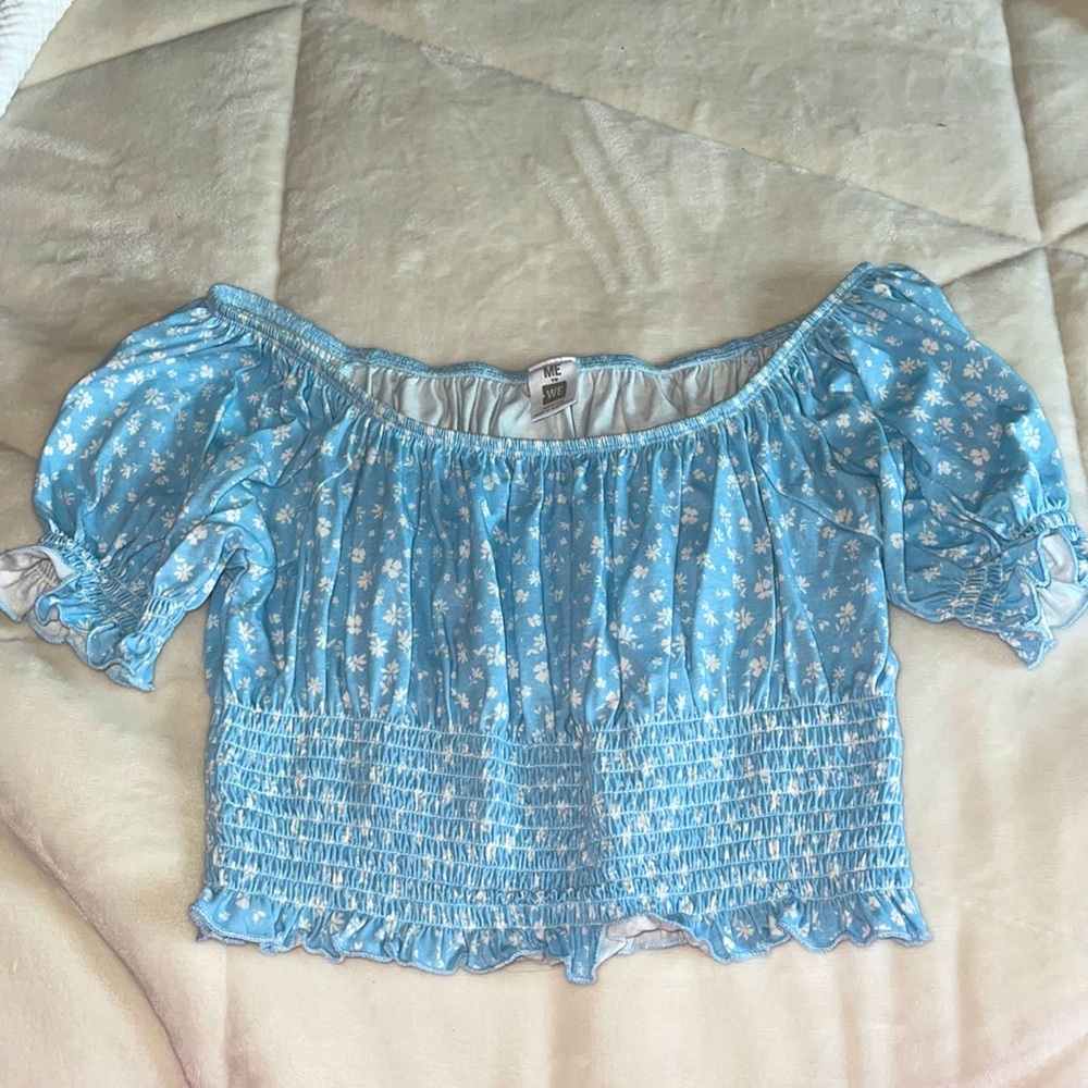 small blue floral crop top